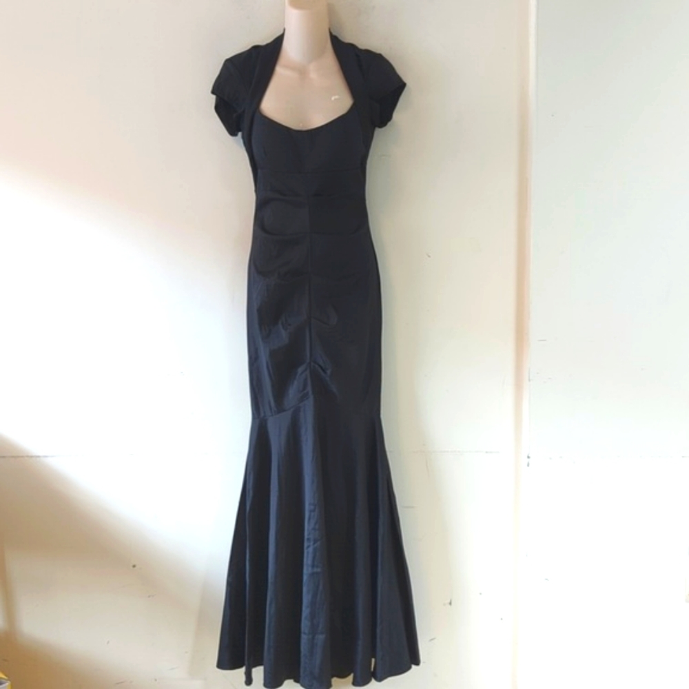 Betsy Adams by Linda Bernell Black Mermaid Trumpet Gown 4